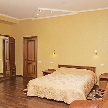 خاركيف Sv Park Hotel المظهر الخارجي الصورة