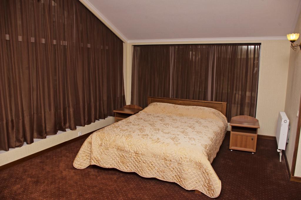خاركيف Sv Park Hotel المظهر الخارجي الصورة
