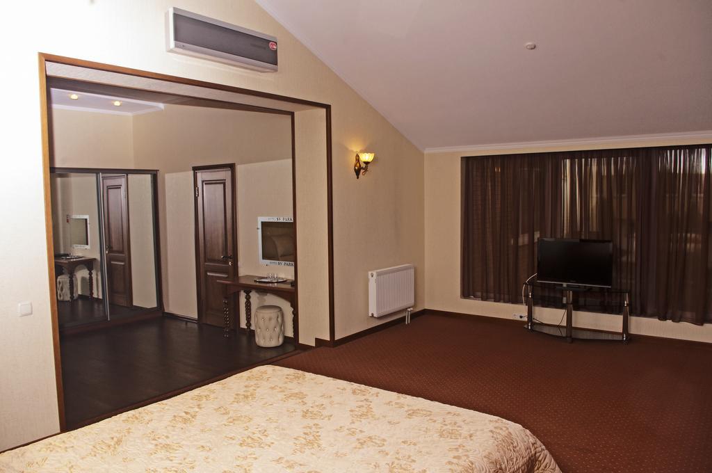 خاركيف Sv Park Hotel المظهر الخارجي الصورة