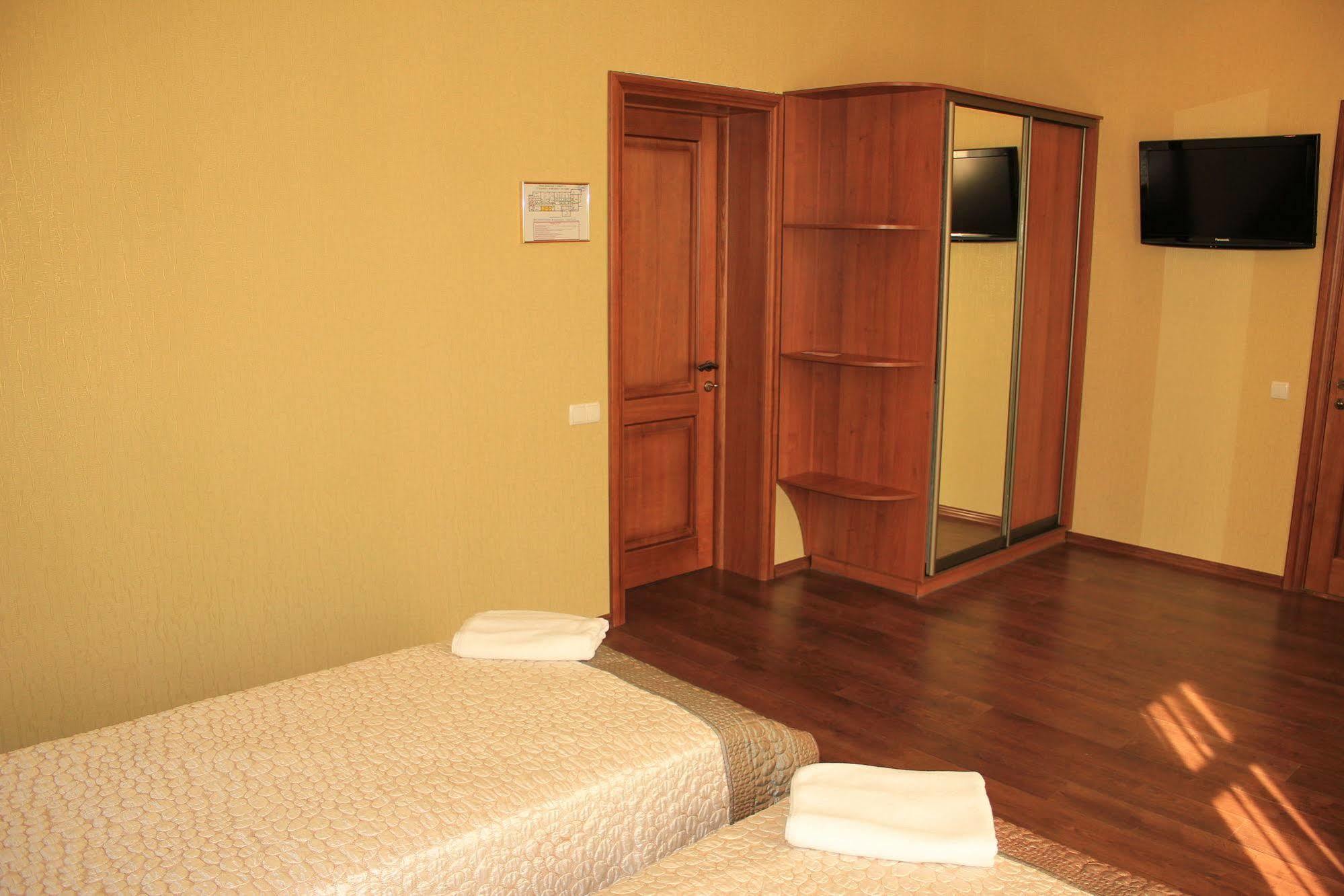 خاركيف Sv Park Hotel المظهر الخارجي الصورة