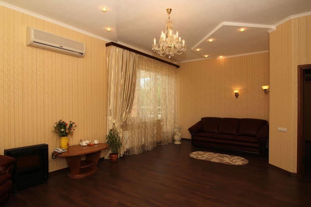 خاركيف Sv Park Hotel المظهر الخارجي الصورة